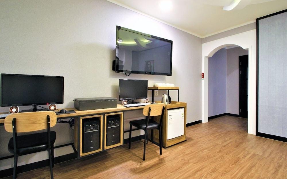Instar Hotel Yangsan