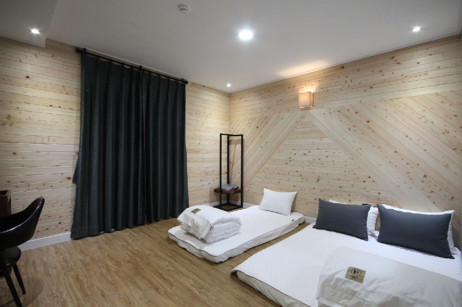 Brown Dot Hotel Jinhae