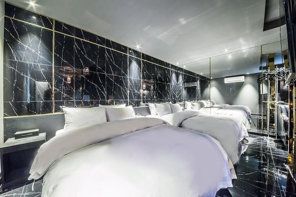 Boutique Hotel XYM