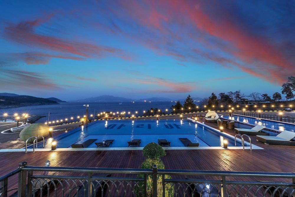 Aria Pension Resort