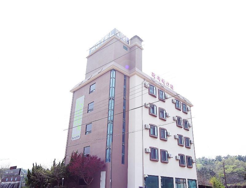La Siesta Hotel