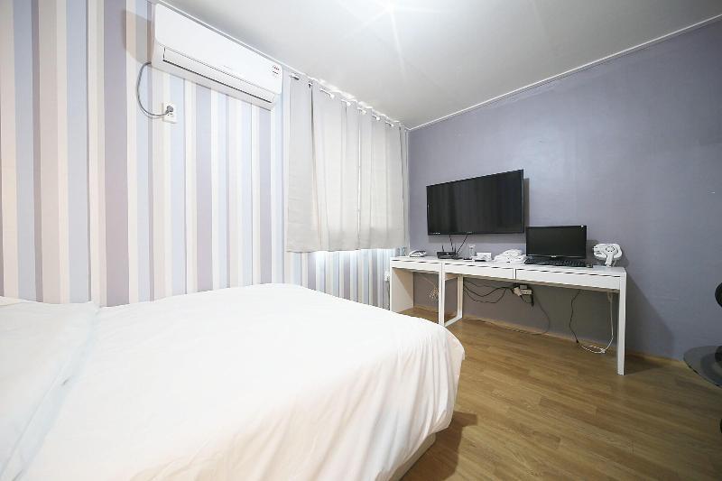 La Siesta Hotel