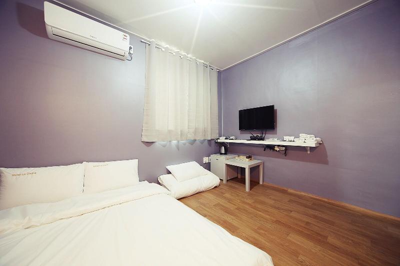 La Siesta Hotel