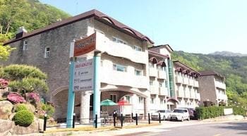 Jirisan Khan Hotel