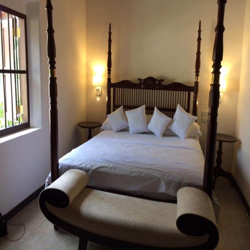 Arvani Villa