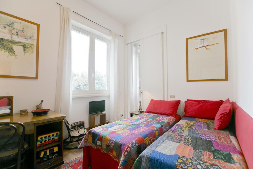 Aventino Orange Garden Suites