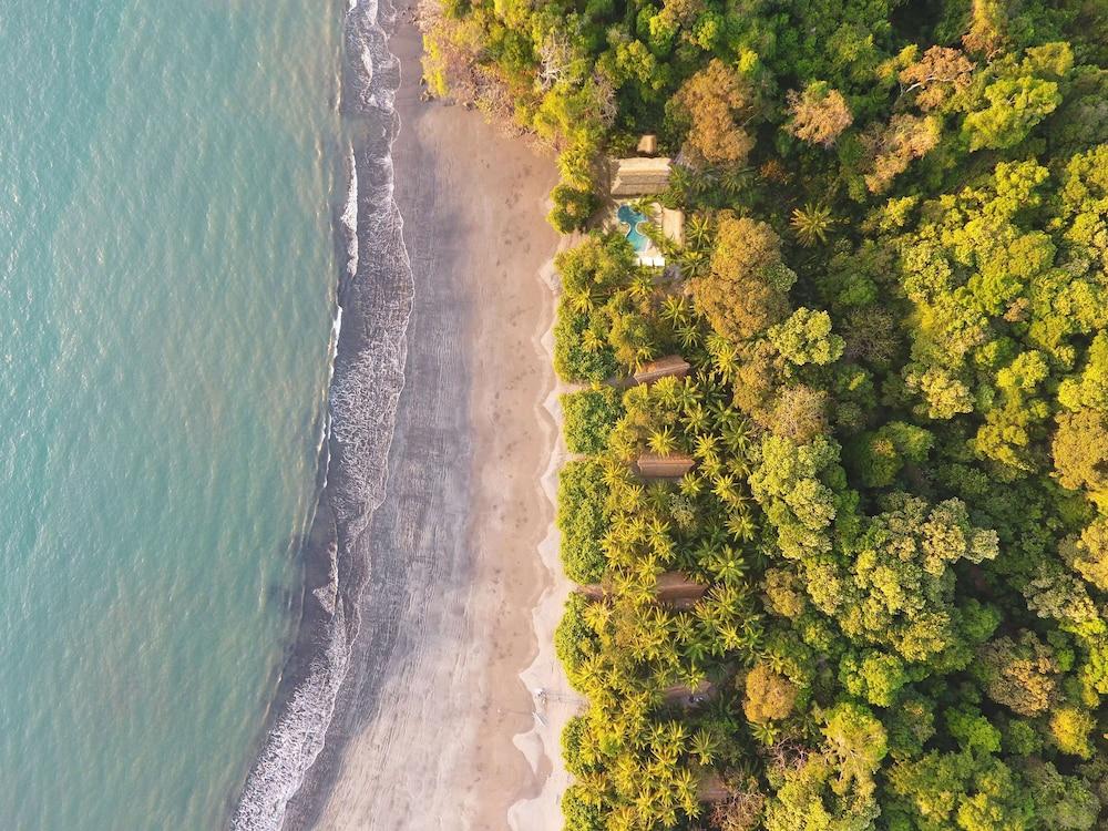 Isla Palenque Resort