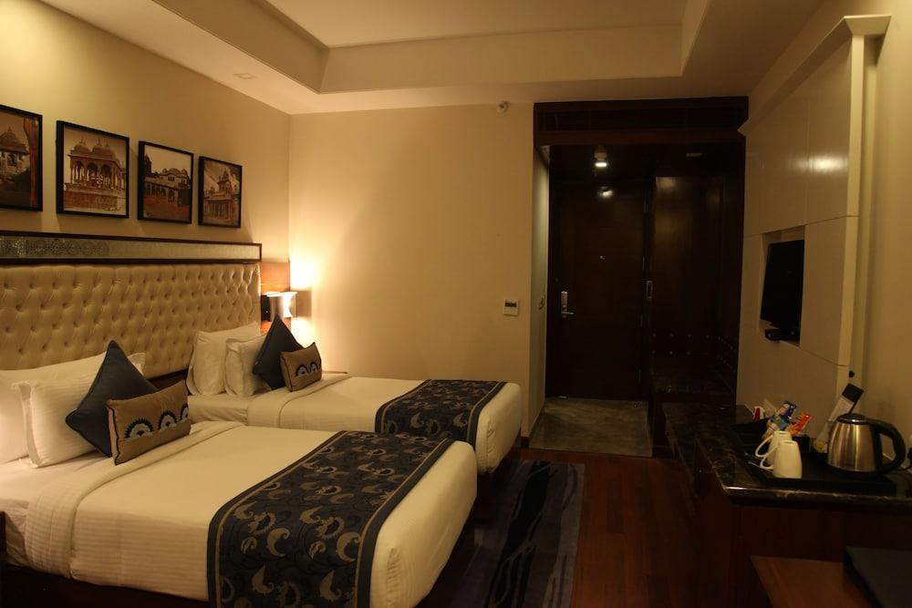The Grand Hira Hotel & Resort Neemrana