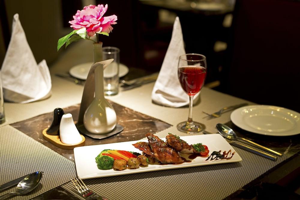 KST Sarovar Portico