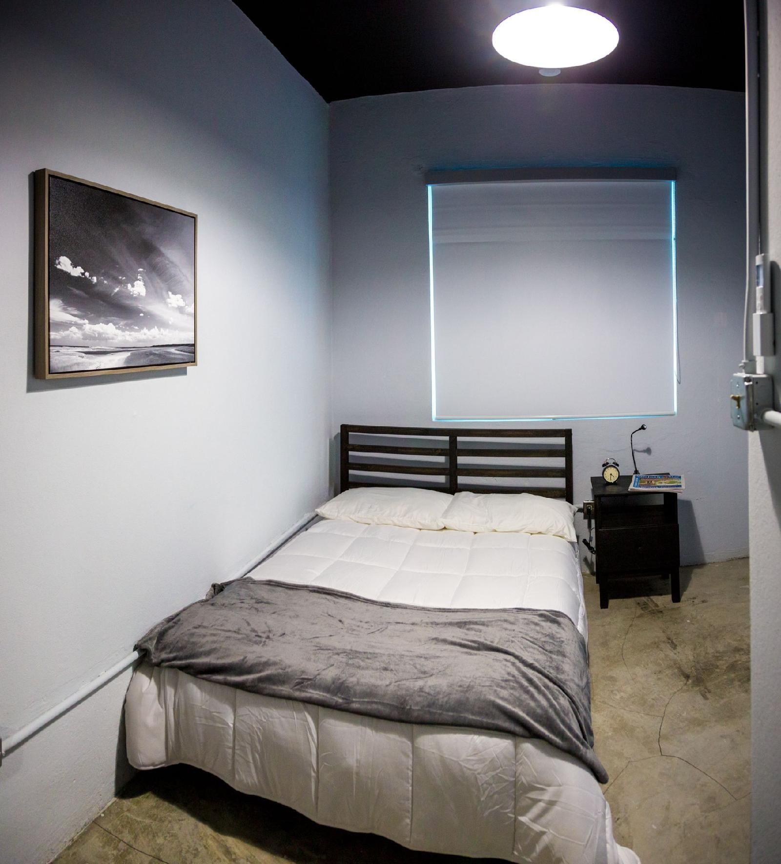 Nomada Urban Beach Hostel