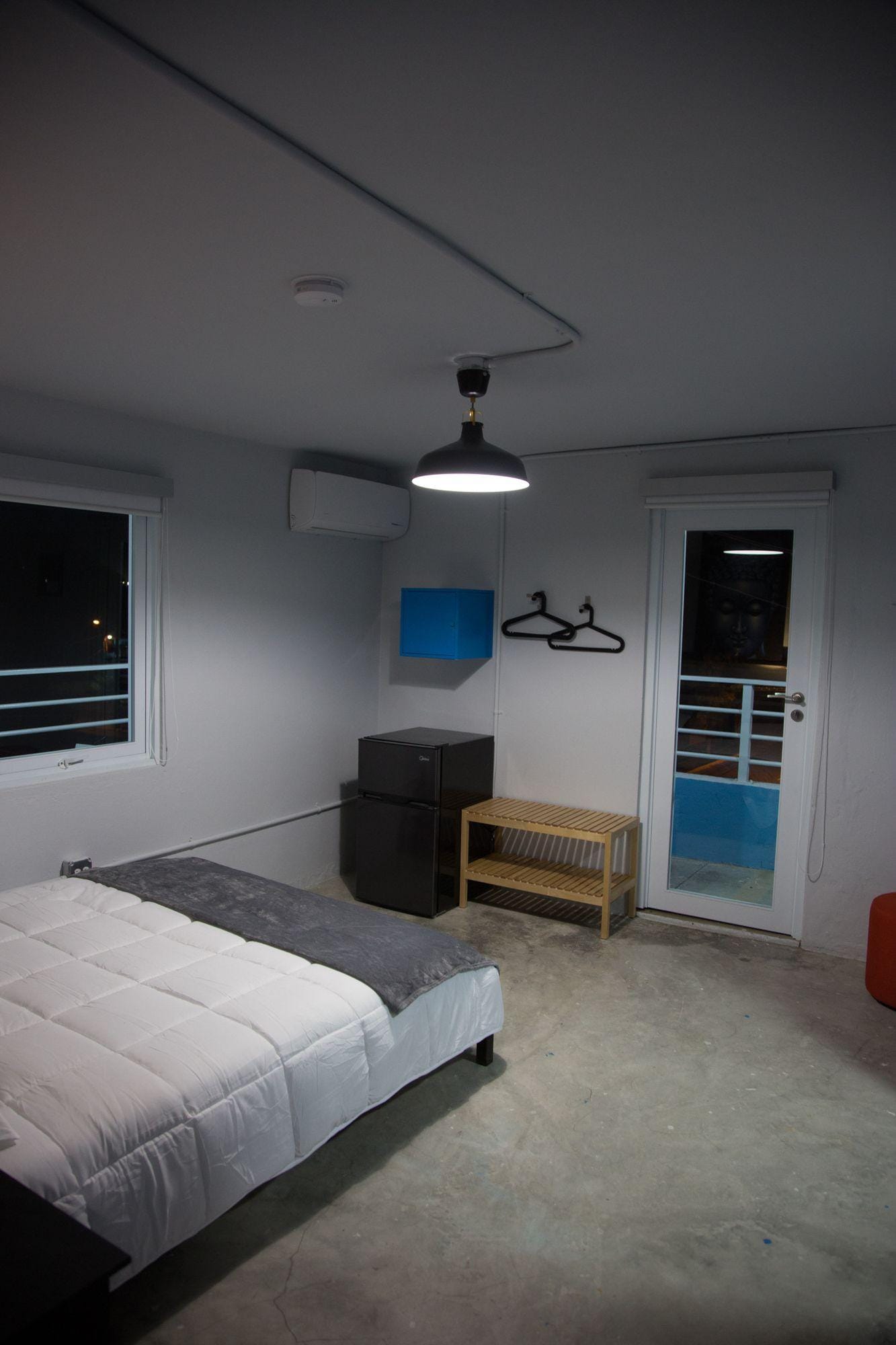 Nomada Urban Beach Hostel