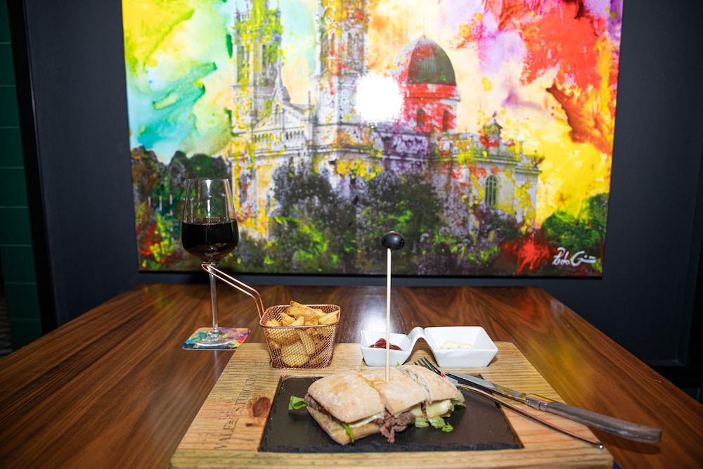 Vale de Sao Torcato Houses and Wine Bar