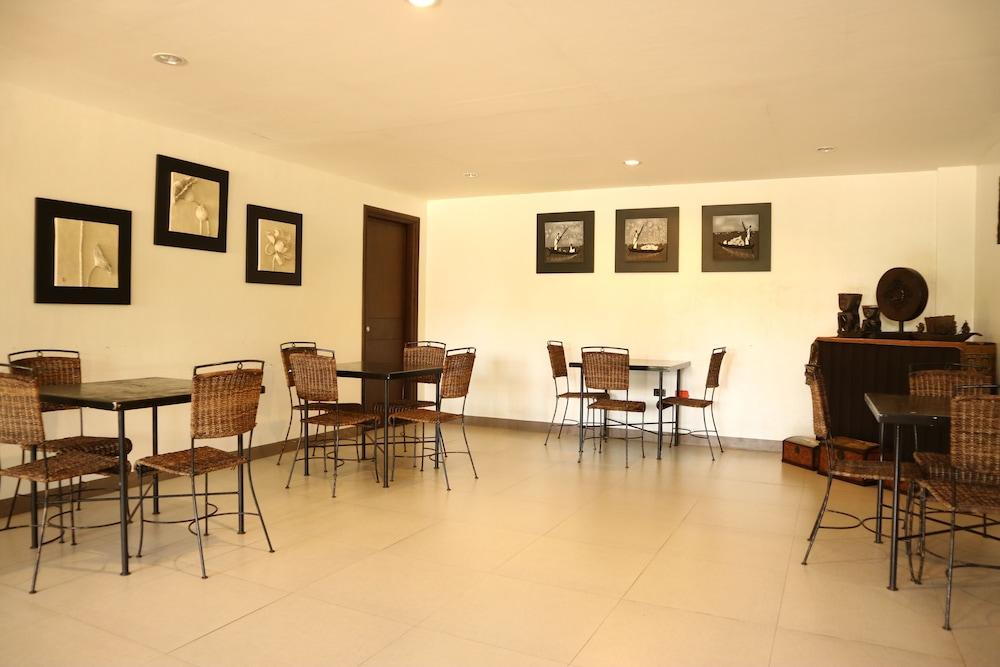Casa Palmeras Hotel