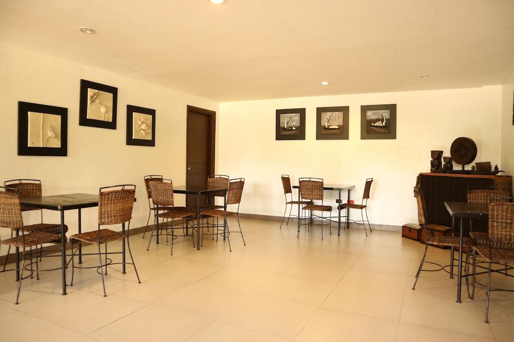 Casa Palmeras Hotel