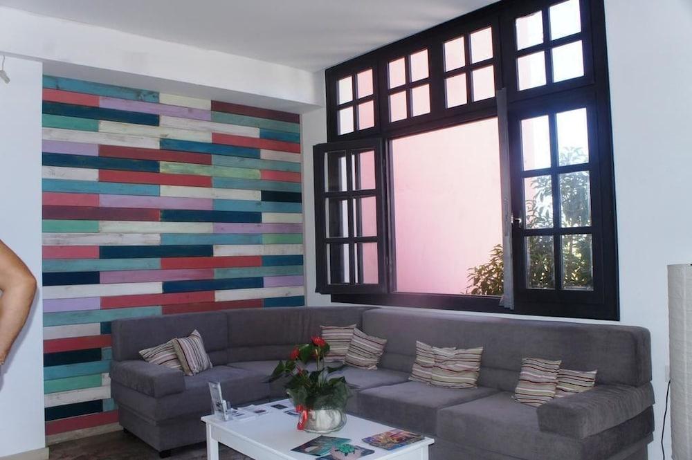 Sofia's House by Checkin