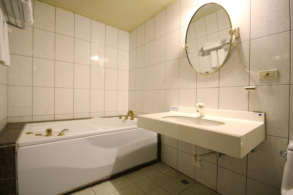 Wang-Fu Hotel