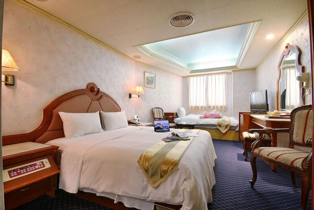 Wang-Fu Hotel