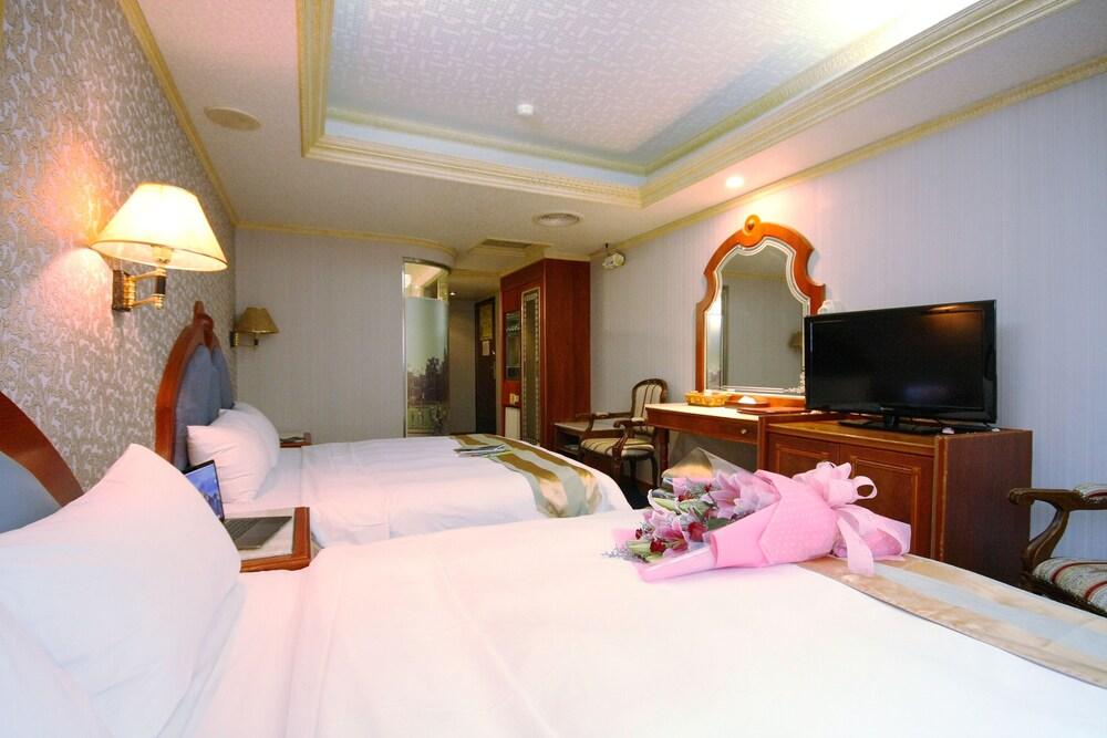 Wang-Fu Hotel