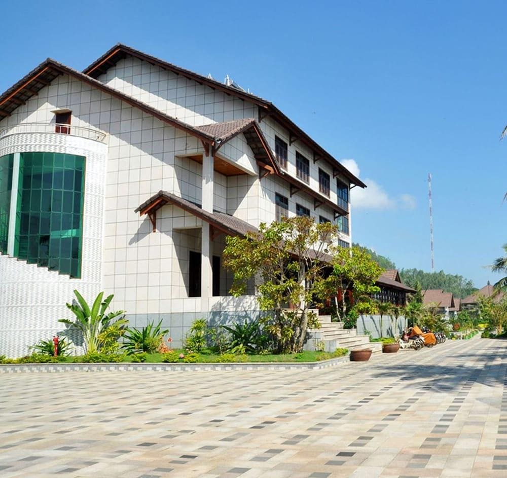 Sa Huynh Beach Resort