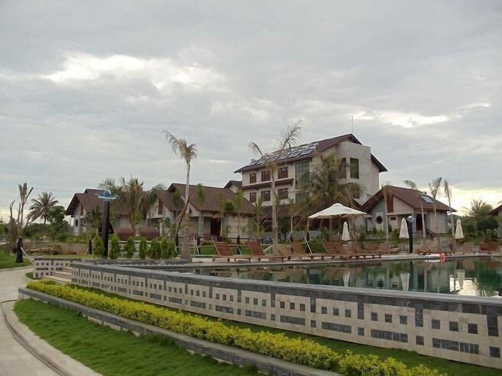 Sa Huynh Beach Resort