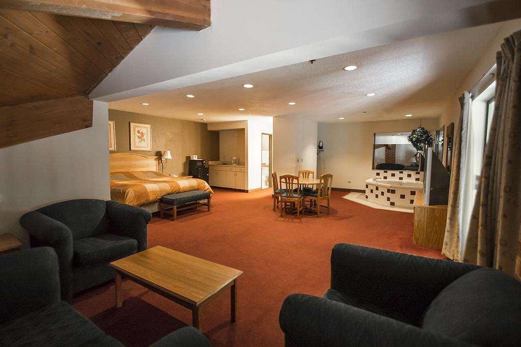 Baymont Inn & Suites Harvard