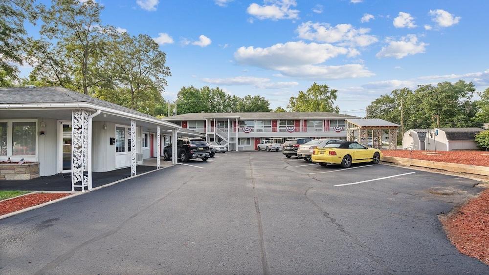 Grand Traverse Motel