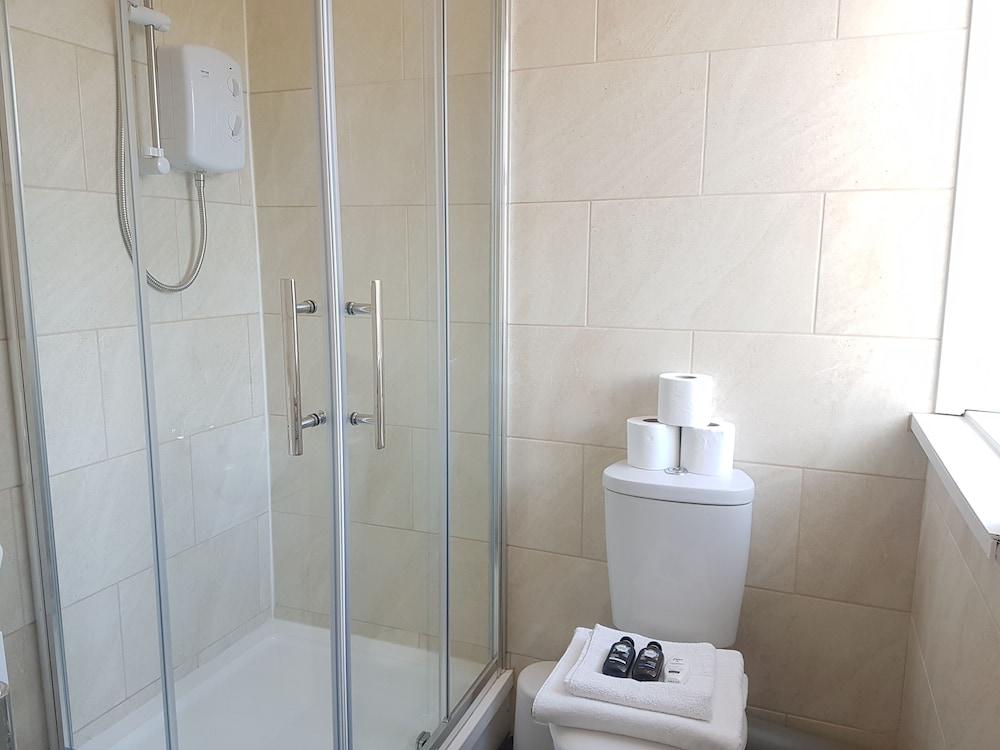 Carmel Serviced Rooms