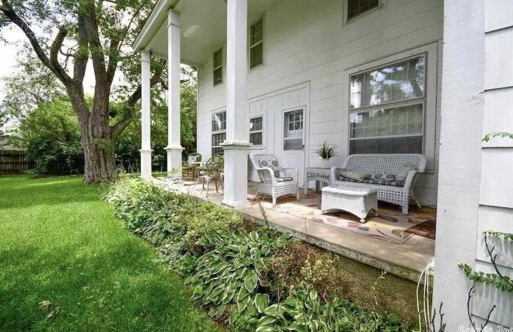 Sassafras Inn
