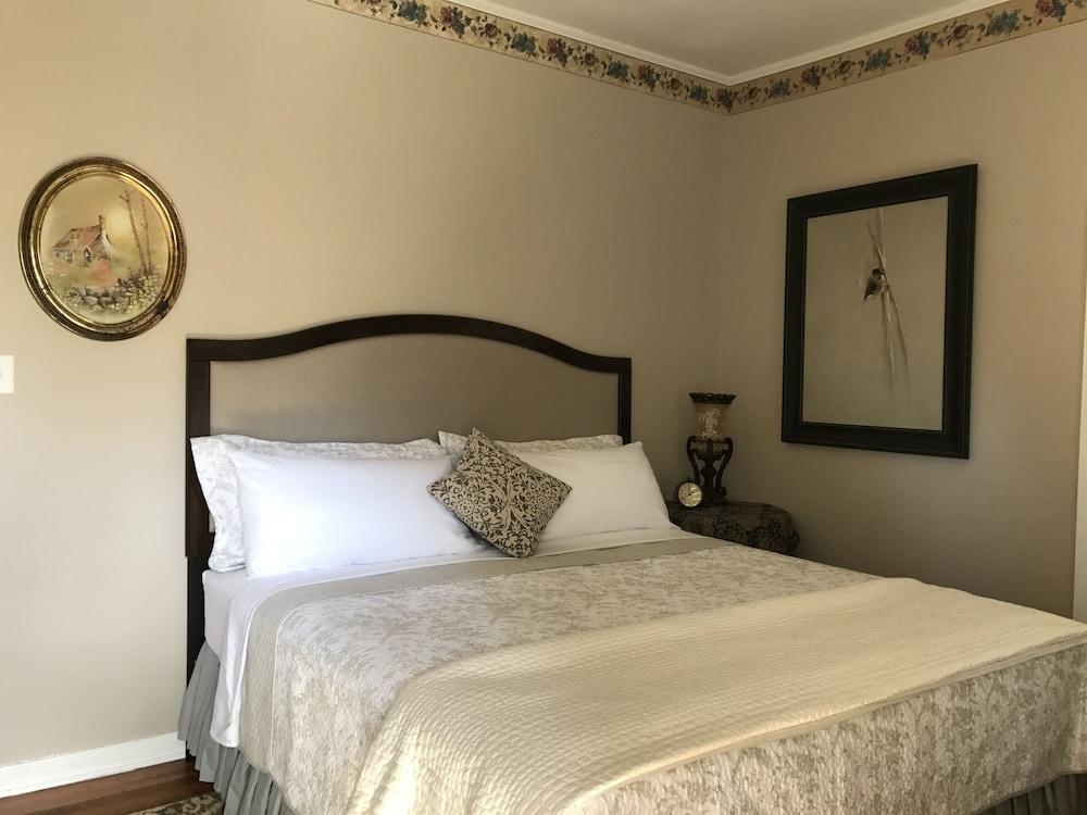 Sassafras Inn