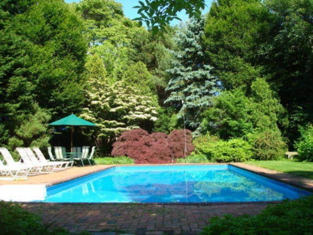 A Butler's Manor Bed and Breakfast