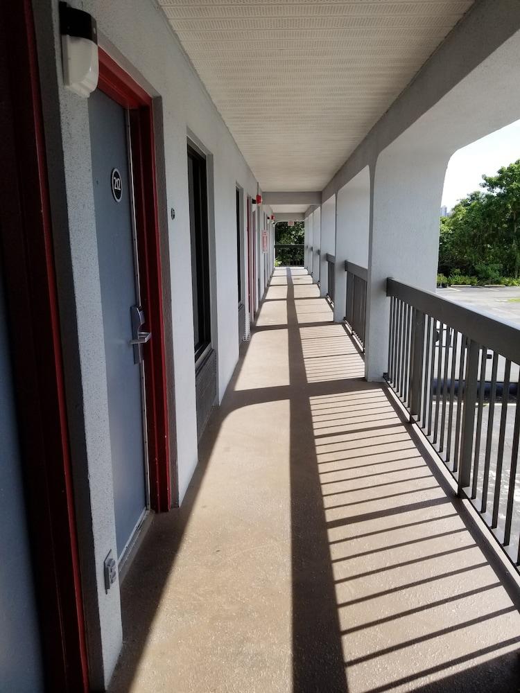 Riverview Inn
