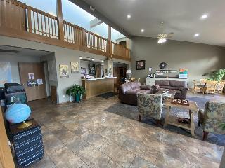 Sunrise Inn Hotel