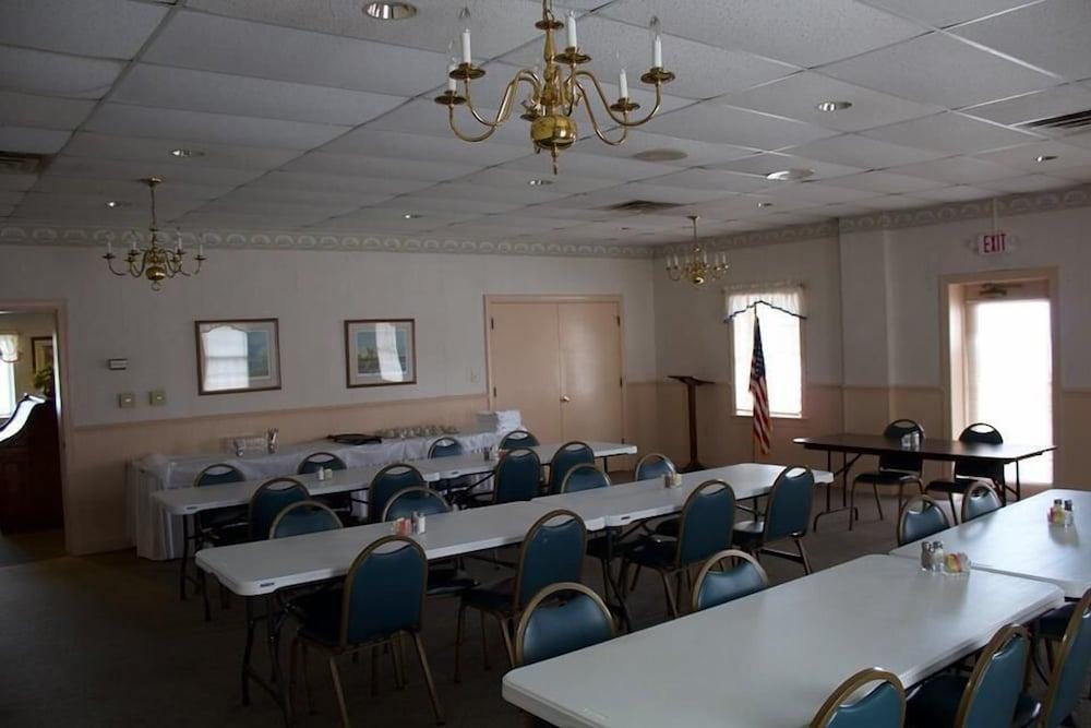 Sheldon's Motel and Restaurant
