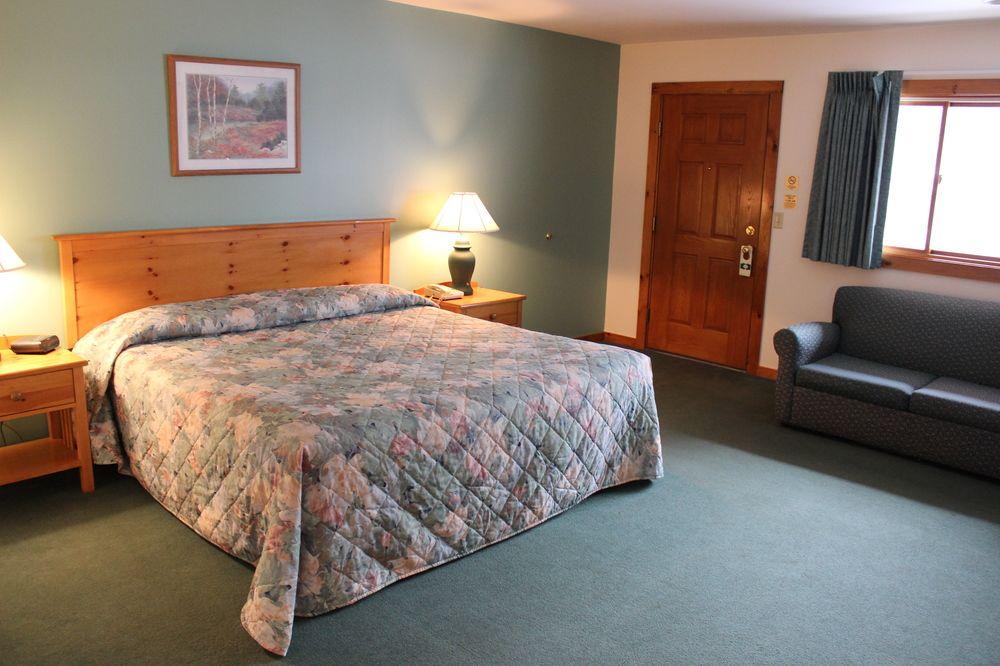 Nootka Lodge