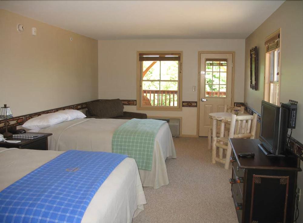 August Lodge