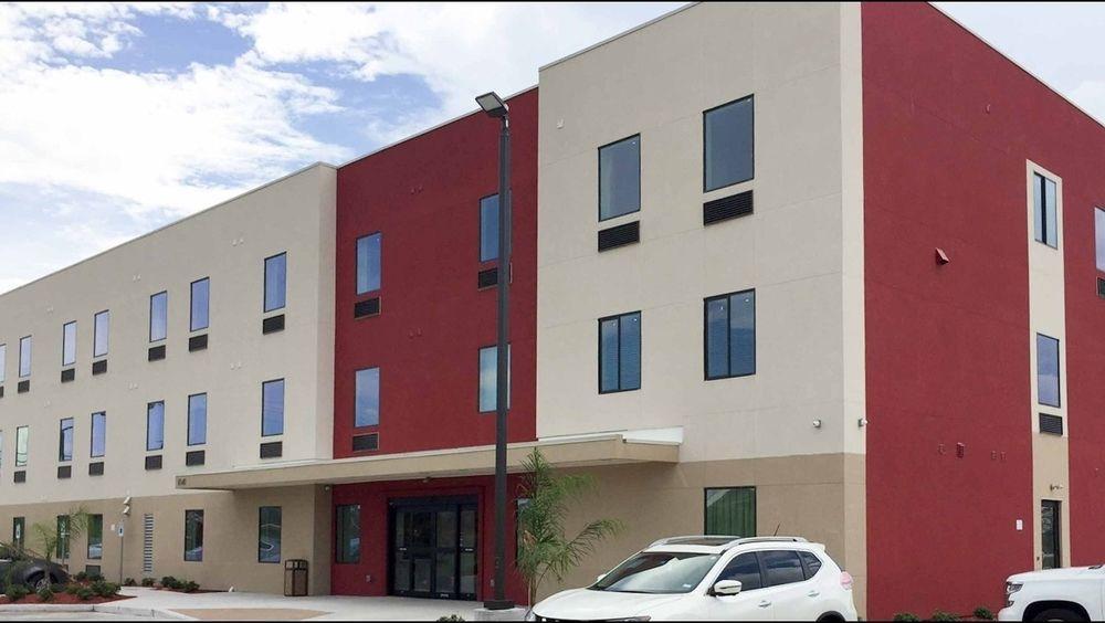 Motel 6 Texas City- I-45 South