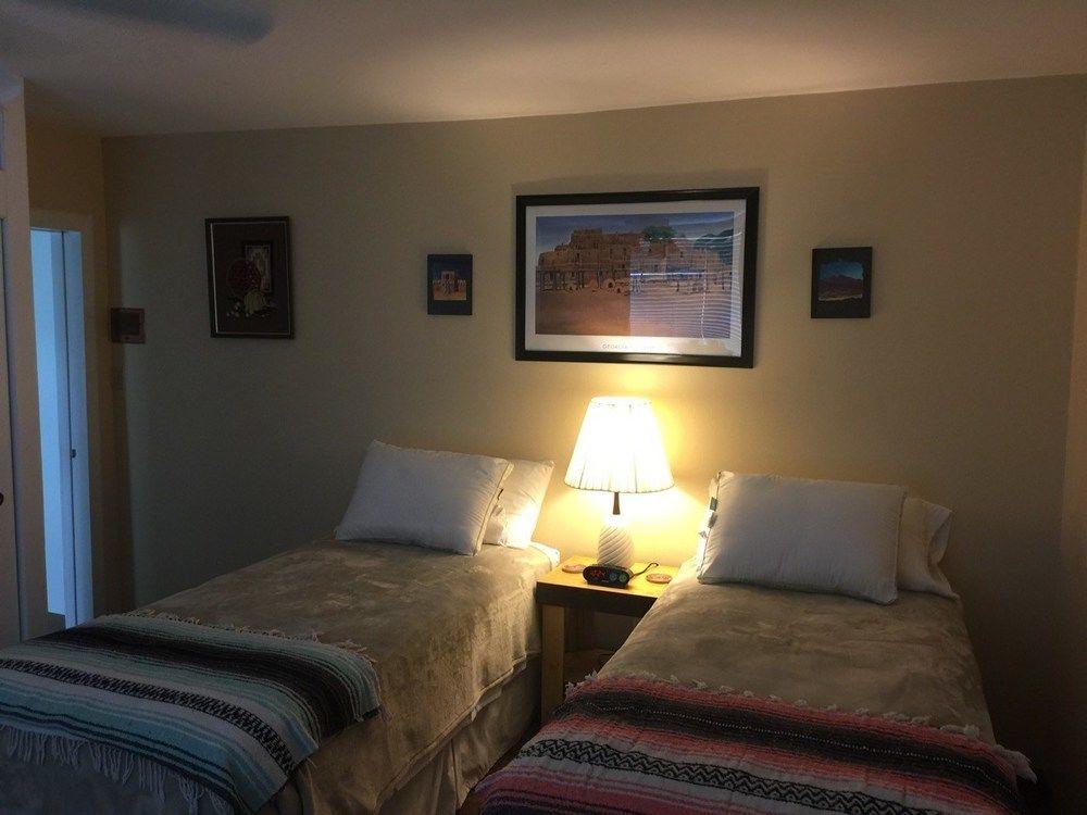 Blue Dragonfly Inn