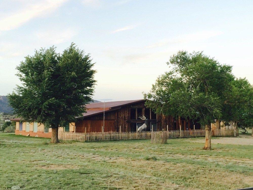 Blue Dragonfly Inn