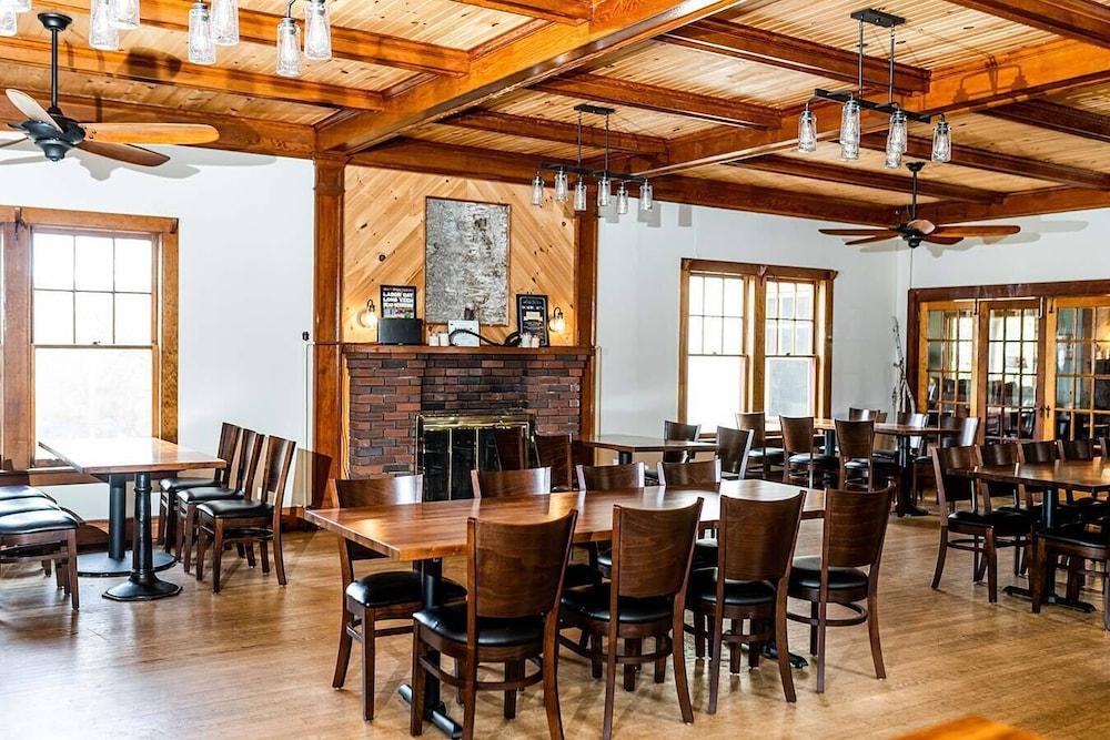 The Long View Lodge