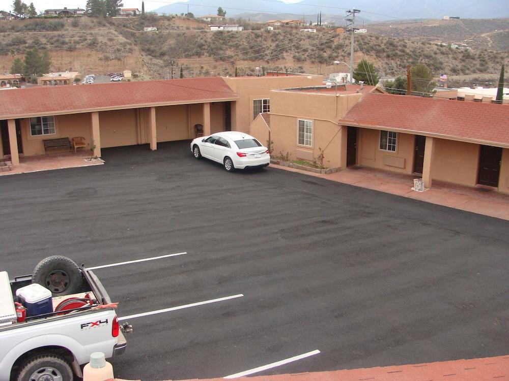 El Rancho Motel