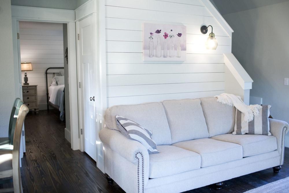 Stonehill Cottages