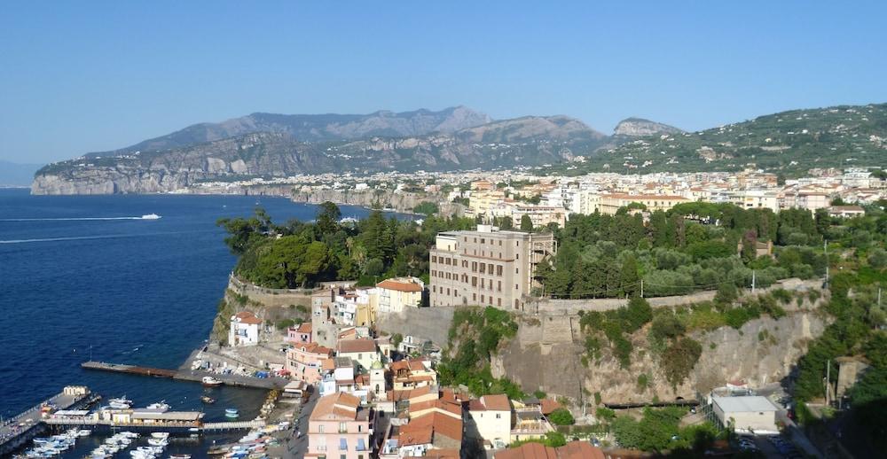 Sorrento Central Bed & Breakfast