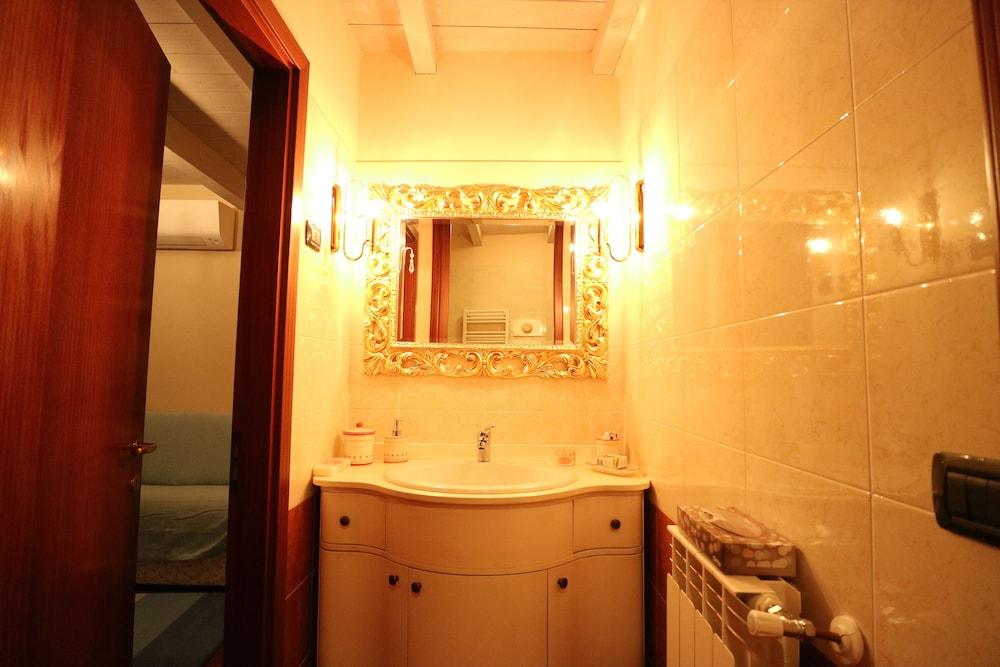 B&B La Corte Suites