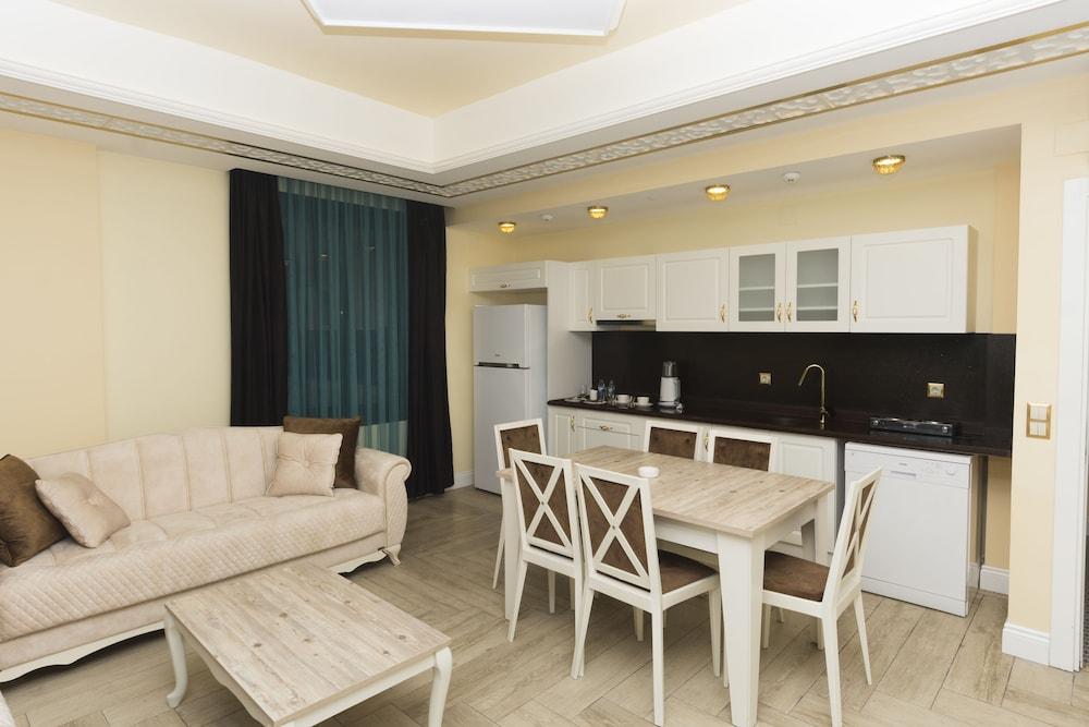 Merada Suit Otel