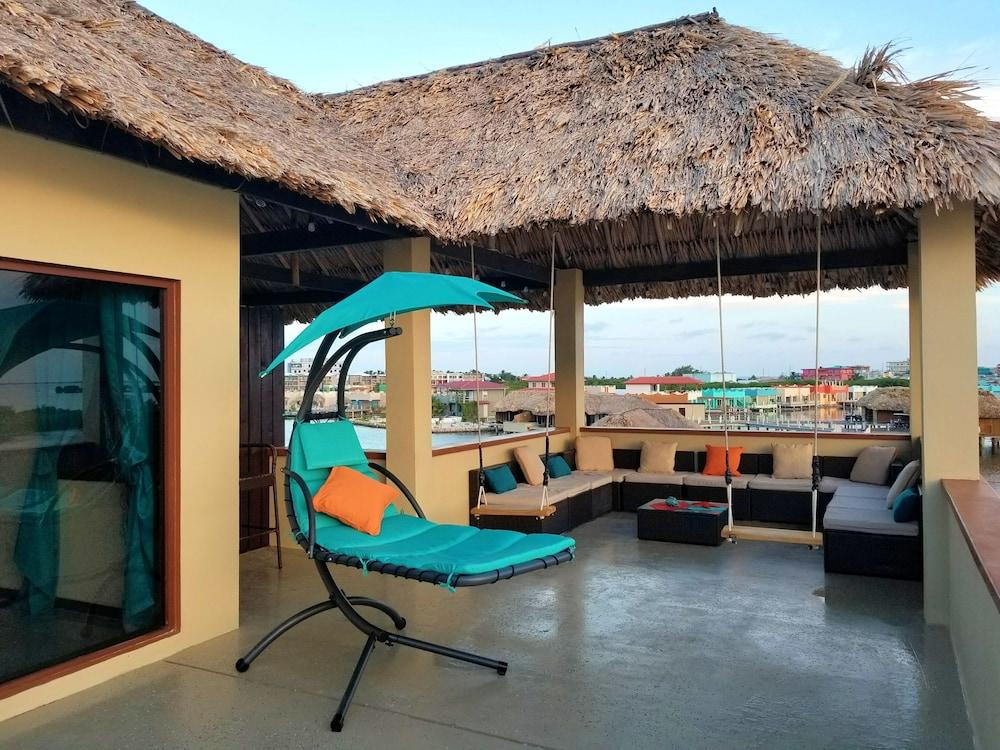 Lina Point Overwater Resort