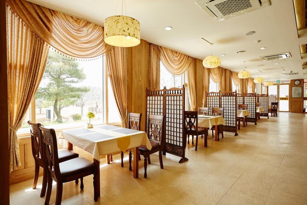 Hanok Hotel Youngsanjae
