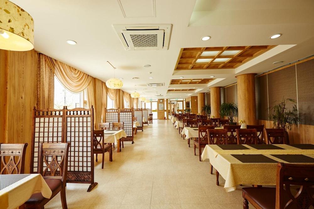 Hanok Hotel Youngsanjae