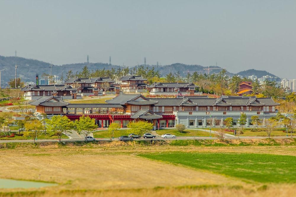 Hanok Hotel Youngsanjae