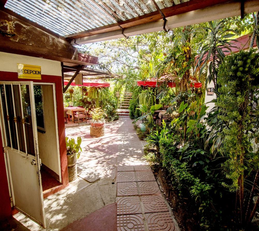 Hotel Sak'cari El Amanecer
