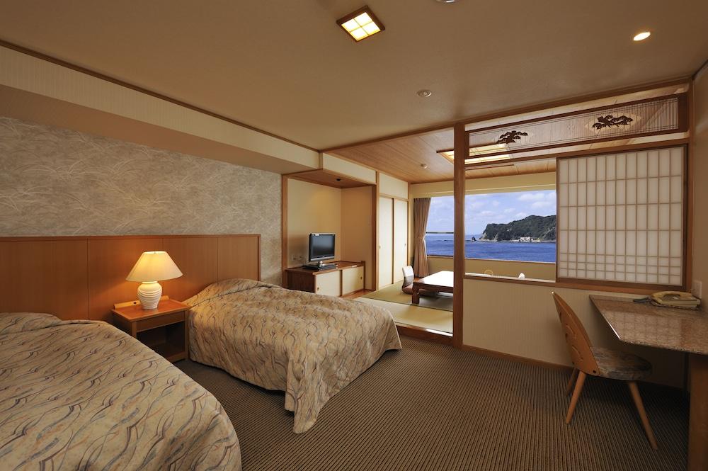 Mikazuki Sea-Park Hotel Awa Kamogawa